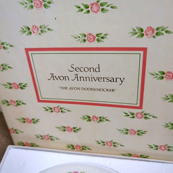 Avon Representative Second  Anniversary Plate The Avon Door Knocker w/Foam & Box - Picture 3 of 8